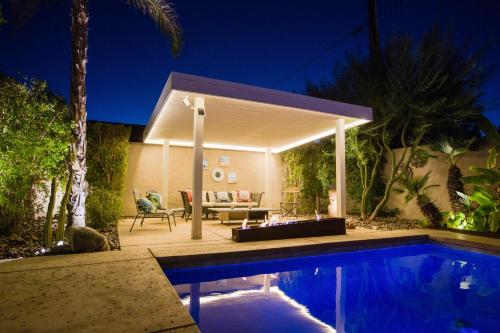 Private Desert Retreat - Heated Pool Spa Firepit home - image 3