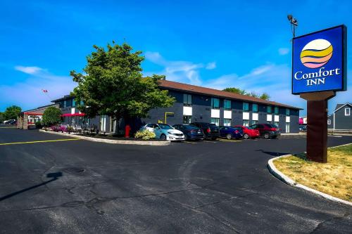 Comfort Inn Belleville - Accommodation