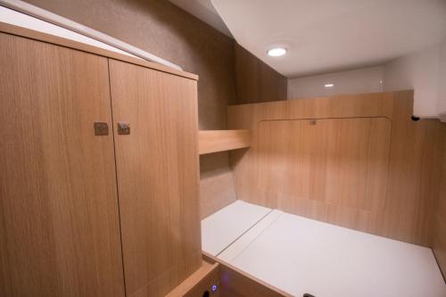Jacht motorowy Balt Tytan 918 - 2 kabinowy plus SAUNA