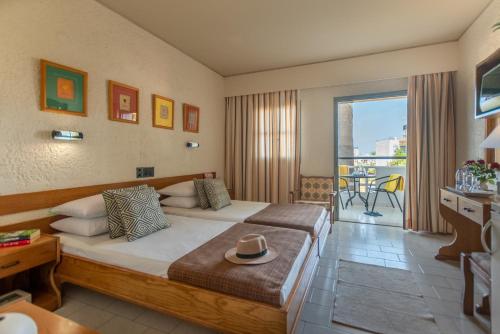 Dedalos Hotel - image 14