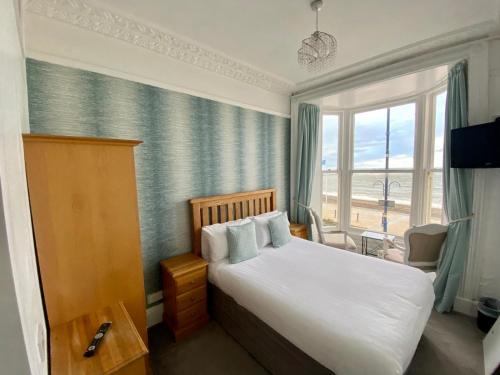 Helmsman Guesthouse - image 8
