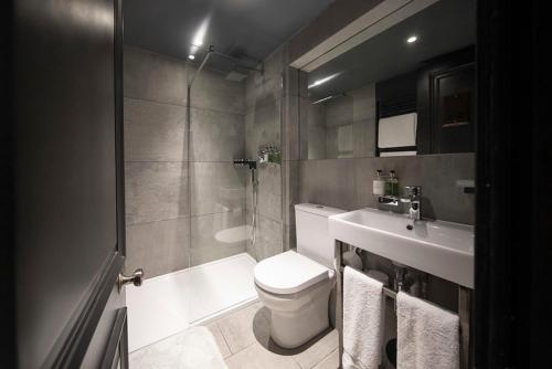 The Bells Room Type - Santa Maria - Two Bedroom Suite with Hot Tub