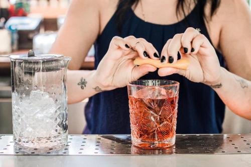 Kimpton Gray Hotel Chicago by IHG