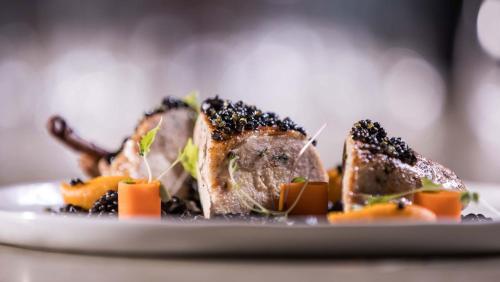 Kimpton Gray Hotel Chicago by IHG