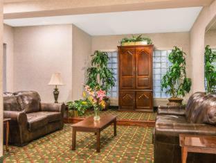 Super 8 By Wyndham Garland North Dallas Area