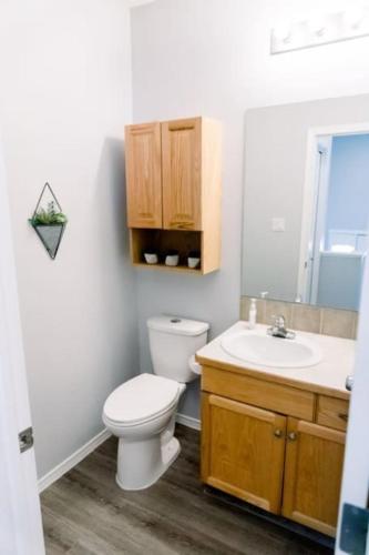 Cozy 3 Bedroom Apartment #4 South Lethbridge