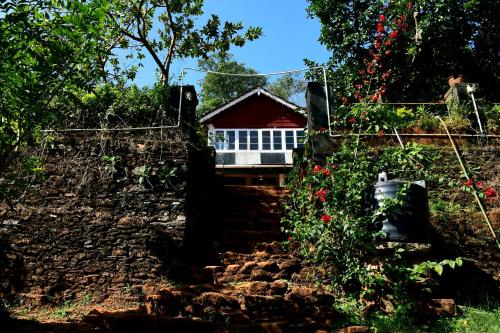 Balekhan Homestay - Heritage & Mountain View