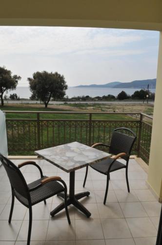 Finiki Plaza - Photo 2