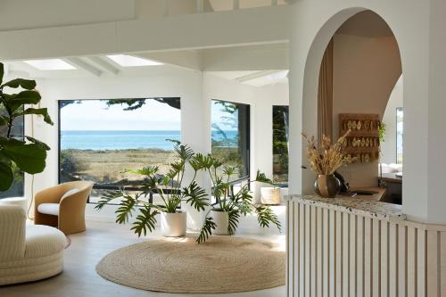 Predvorje, White Water Inn in Cambria (CA)