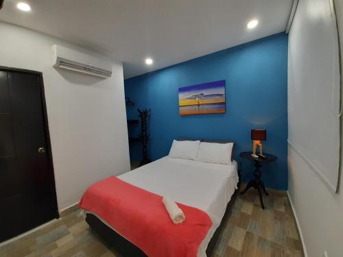 Standard Double Room image 4