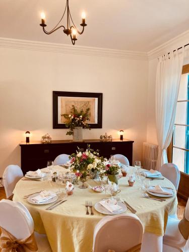 Étterem, Logis Hotel Le Blason de Provence in Carpentras