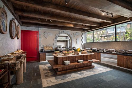 Restaurant, Sapa CatCat Hills Resort & Spa in Sapa