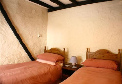 Doubleton Farm Cottages - image 8