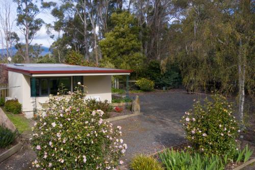 Karoola Cottage Self Contained in Karoola