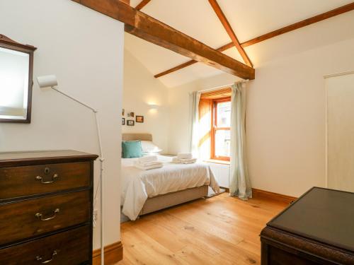 Chews Cottage - image 7