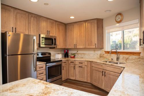 232 Cinnamon Ridge condo - main image