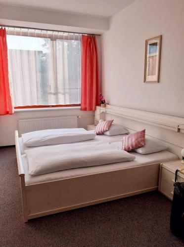 Hotel Apollo - Valašské Meziříčí