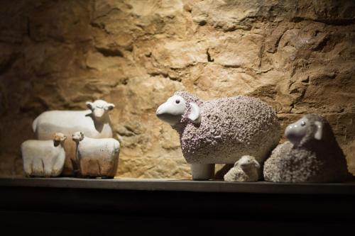 Shoulder of Mutton Inn - image 2