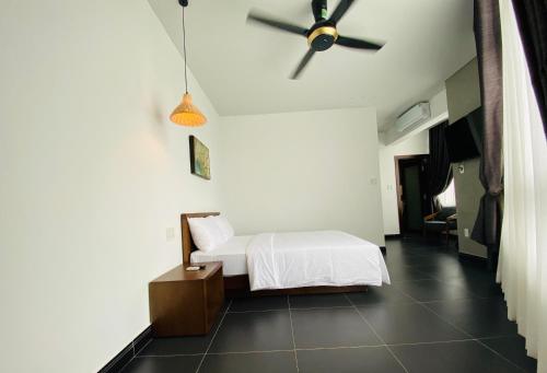 . HighLight House Hotel & Coffee