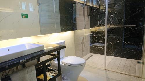 82行旅電梯民宿 來電享優惠 82行旅電梯民宿 來電享優惠