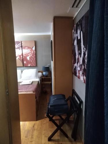 Paris Interiors Rentals - Le Marais Pompidou Center - image 10