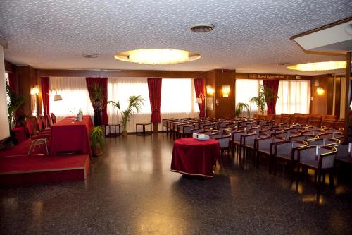 Hotel Royal Palace - image 14