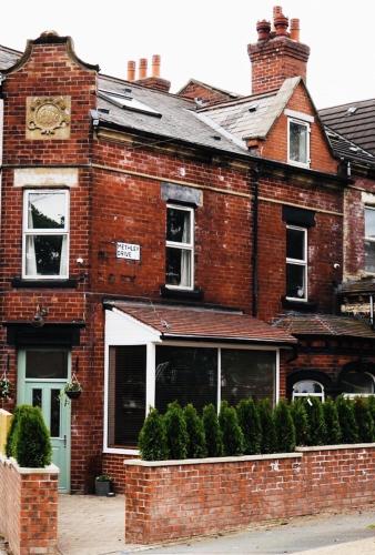 Newly refurbished apartment in Chapel Allerton, Leeds photo