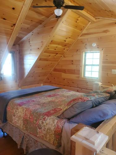 The Genoa - An Amish Built Deluxe Cabin