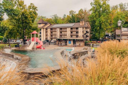 Zwembad, Brookside Lodge in Gatlinburg