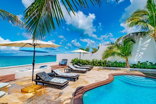 Caprice 14 - Oceanfront Villa - Gated Community with Pool, Nassau (photo 2)