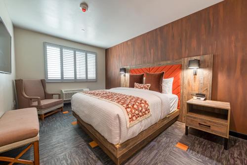 Hotel Lexen Newhall & Santa Clarita - Near Six Flags Magic Mountain in Santa Clarita, USA