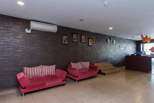 Lobby, I Harmony Hotel near Rambutan Tree