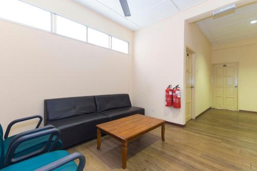 Lobby, Straits Settlement Inn in Klebang