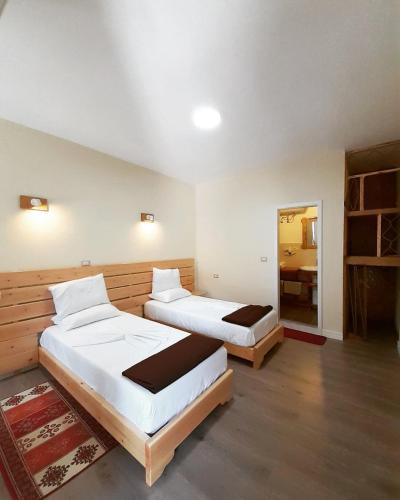 At Pikotiko's - Korca City Rooms for Rent in 科爾察