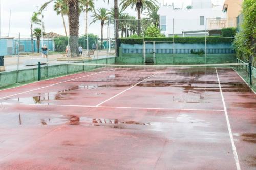 Villa frente al puerto deportivo
