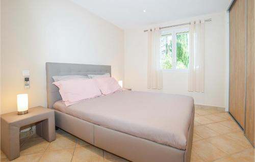 Awesome home in Algajola w/ Outdoor swimming pool WiFi and Outdoor swimming pool - image 7