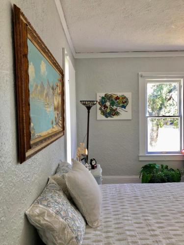 G - Comfy and Spacious Suite (Apt 2)
