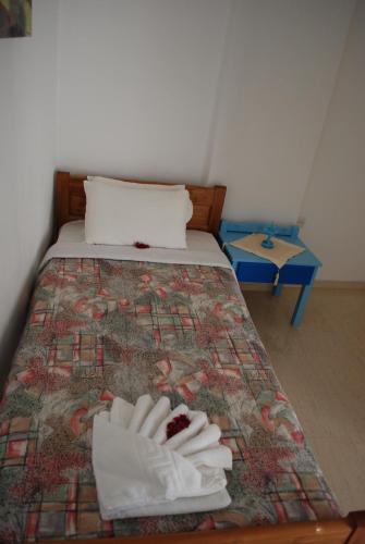 Three-Bedroom Apartment with Sea View image 5