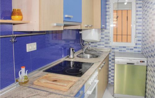  Amazing apartment in guilas with WiFi, Outdoor swimming pool and Swimming pool in Águilas