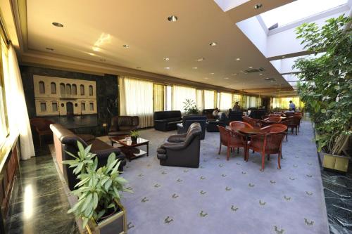 Bar/ Salón, Puerta de Segovia in Segovia