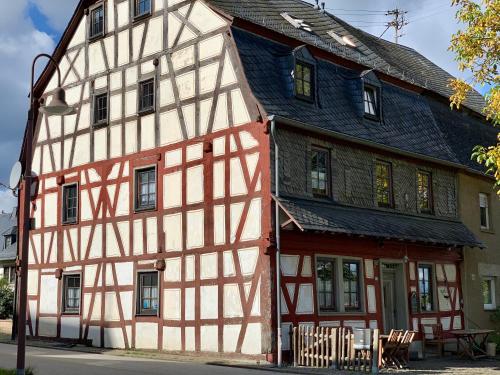 Altes Zehnthaus Geierlay in Mittelstrimmig, Deutschland