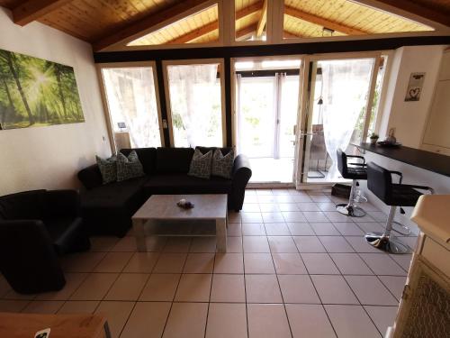 Ferienhaus MaLeFi 2 am Gülser Moselbogen (Ferienhaus MaLeFi 2 am Gulser Moselbogen) in 梅特涅