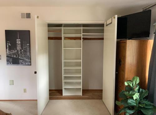 Spacious Master Bedroom w Own Bath in Lg Saratoga House - Cars Available - main image