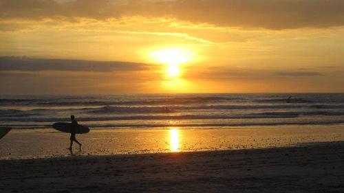 Don Pancho Beach Resort Located in Bargara, Don Pancho Beach Resort is a perfect starting point from which to explore Bundaberg. Featuring a satisfying list of amenities, guests will find their stay at the property a comfort