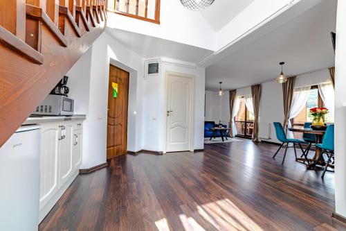 Instalaciones, Yael Luxury Apartments 3 in Poiana Tapului