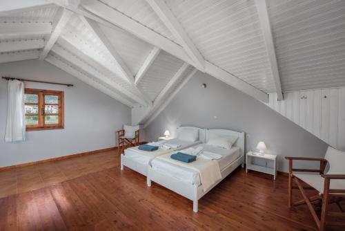 Albouro Seafront Apartments - image 12