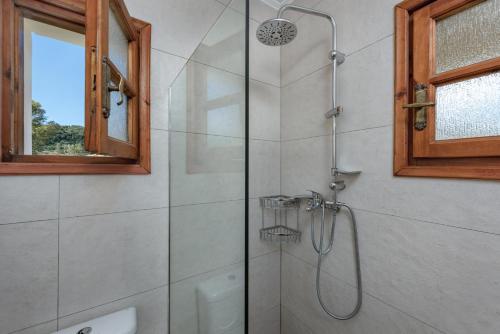 Albouro seafront apartments – Katelios, NC