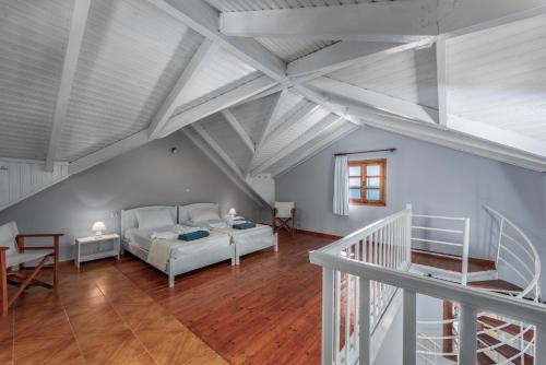 Albouro seafront apartments – Katelios, NC