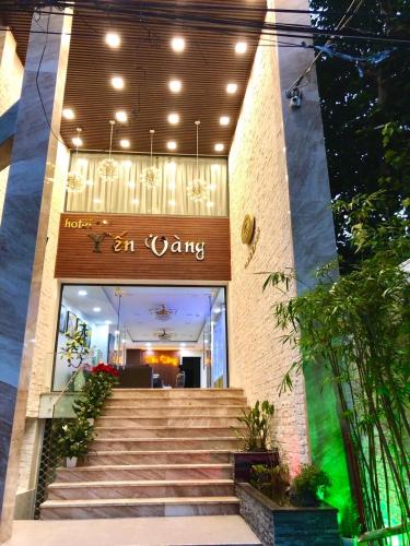 Yen Vang Hotel & Apartment - 출입구