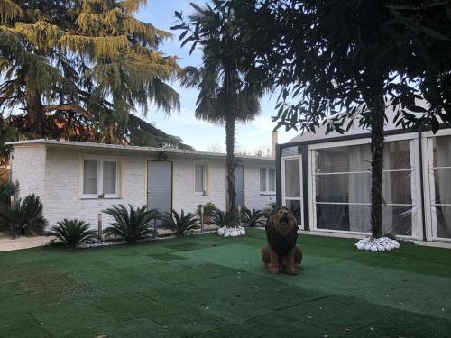 Room in BB - B b Oasis Passion Fiera - Triple room with Wifi and Ac - image 3